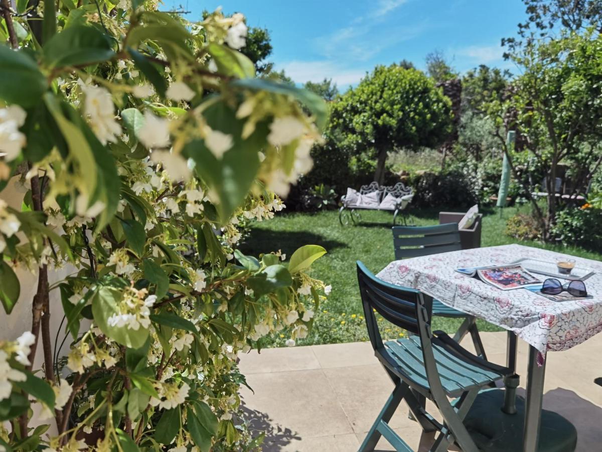 Il Giardino Di Tatiana Rooms & Breakfast Ла Мадалена Екстериор снимка